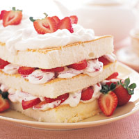 Strawberry-Angel Food Cake Naturally!